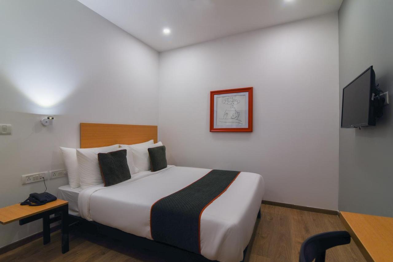 Super Townhouse Spruce Hotels Bellandur Bangalore Buitenkant foto