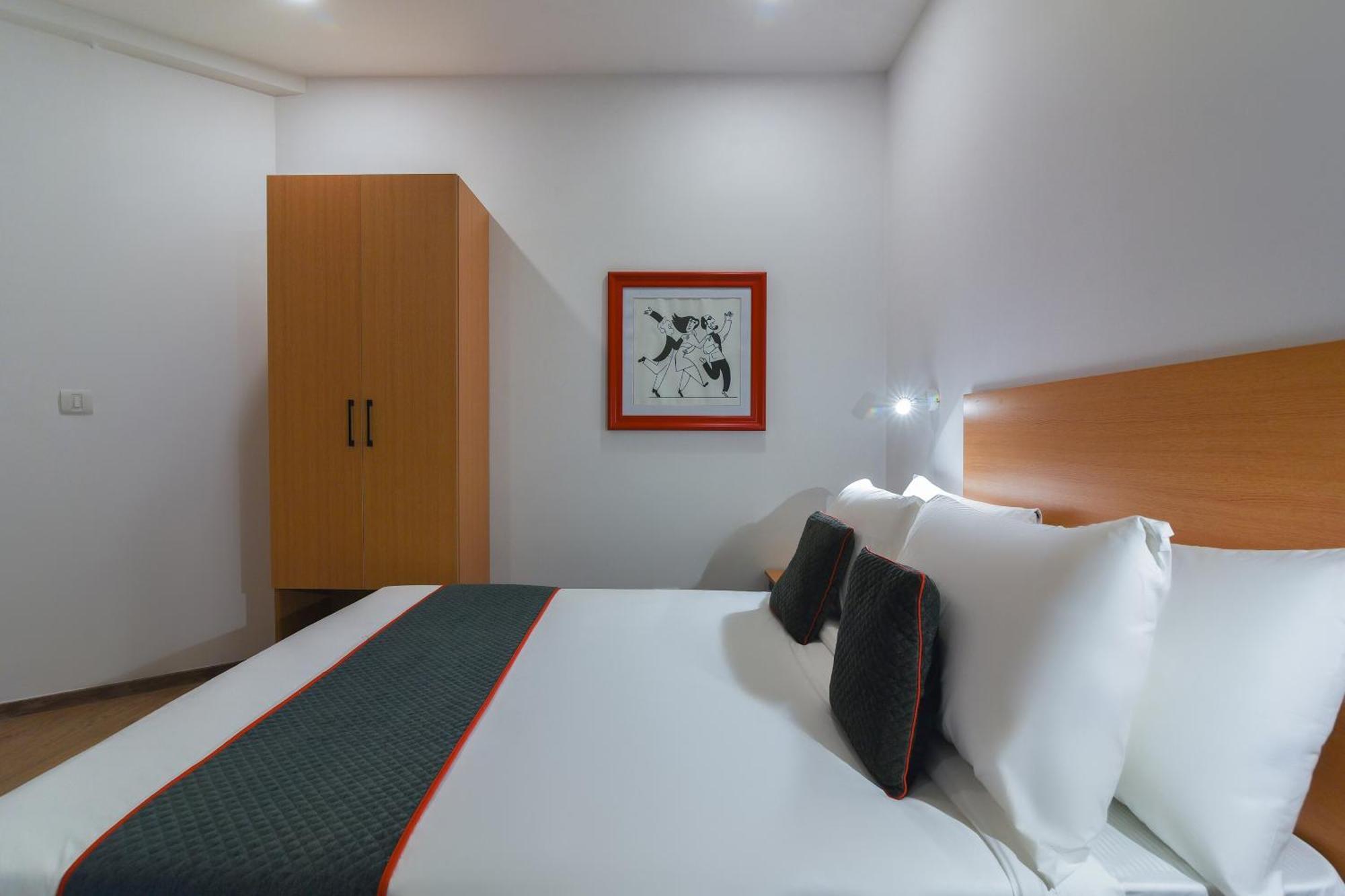 Super Townhouse Spruce Hotels Bellandur Bangalore Buitenkant foto