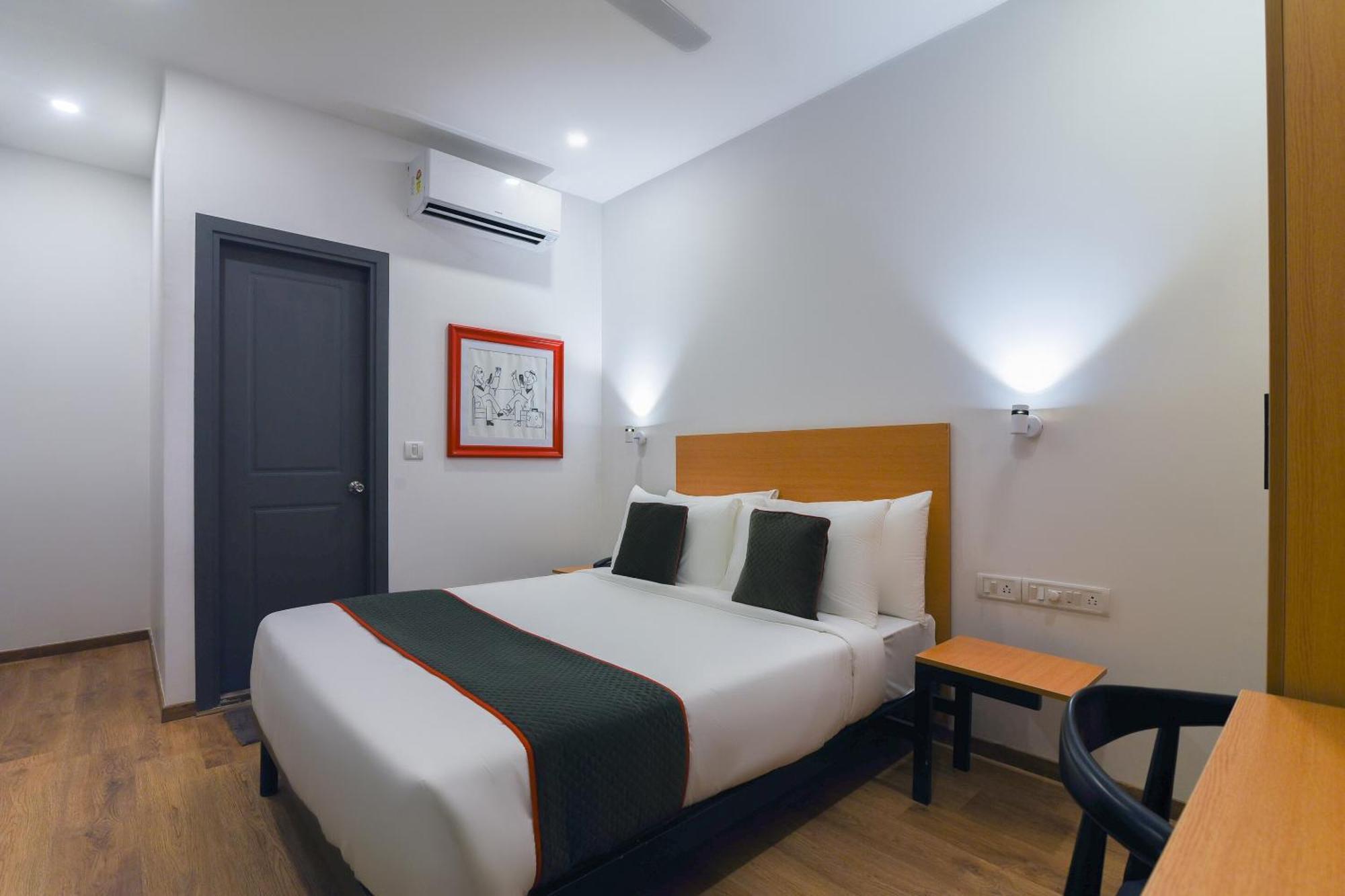 Super Townhouse Spruce Hotels Bellandur Bangalore Buitenkant foto